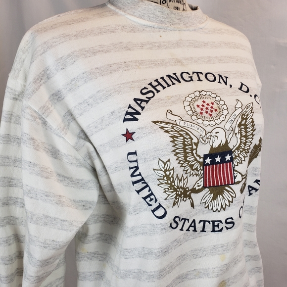 2/$25 Vintage Washington DC Sweater - Picture 9 of 12